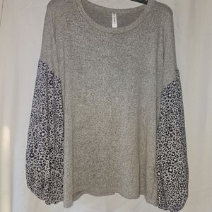 Vanilla Bay Heather Gray/taupe Sweatshirt with Animal Print Sleeves